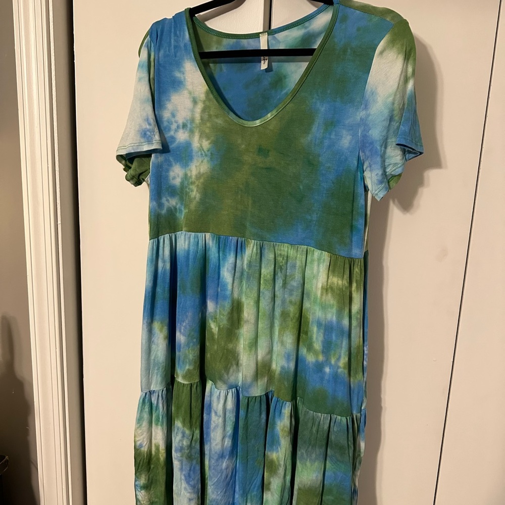 Never worn, women casual dress.